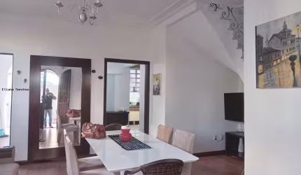 Casa Comercial para Locação em Salvador, Barra, 4 dormitórios, 2 suítes, 4 banheiros