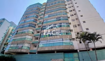 Apartamento em Jardim Camburi  -  Vitória