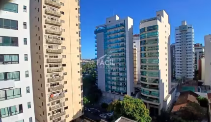 Apartamento em Praia do Canto  -  Vitória