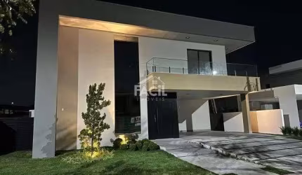 Casa de Condomínio em Jacuhy  -  Serra
