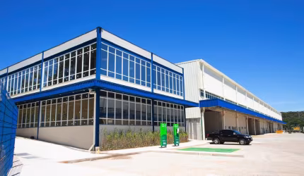 Excelente Condominio, com opção de aumento de área (ABL)