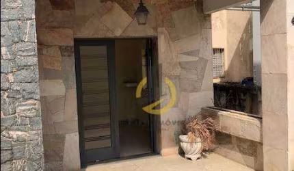 Casa à venda - 300m² - 4 dormitórios - 6 vagas - depósito - Vila Dom Pedro I