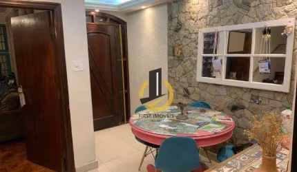 Sobrado à venda na Vila Monumento - 155m² - 4 dormitórios (1 suite) - 3 banheiros (1 lavabo) - 2 vagas