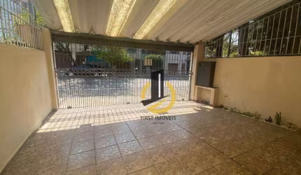 Sobrado à venda no Jardim da Glória - 155m² - 2 dormitórios - 3 banheiros - Churrasqueira - Quintal - 2 vagas