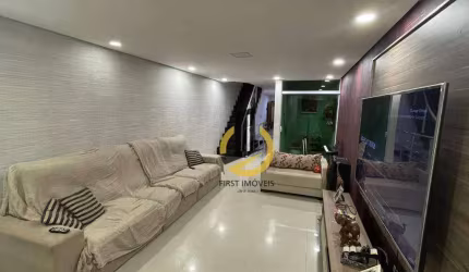 Sobrado à venda - 250m² - 3 dormitórios (1 suíte) - 3 banheiros - 4 vagas - em Santo André