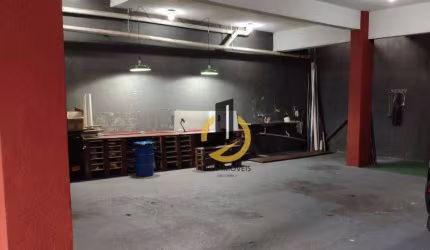 Prédio comercial à venda no Ipiranga - 3 Andares + Cobertura (Rooftop) - Estrutura de escritório montada - 8 vagas de garagem - Cozinha