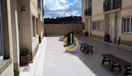 Casa em Condomínio à venda no bairro Nova Petrópolis - 135m² - 3 dormitórios (1 suíte) - Closet - Ar acondicionado - 2 vagas - São Bernardo do Campo