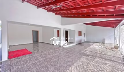 Casa 3 qtos a venda no Parque Amazônia.