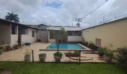 0 - Casa 3 quartos, sendo 1 suíte