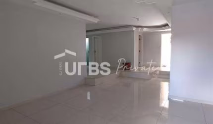 0 - Casa 2 quartos, sendo 2 suítes