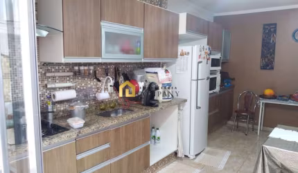 Casa Térrea na Villa Assis, fácil conversão para ponto comercia, 2 casas no terreno.