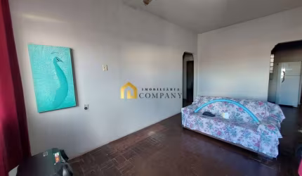 Casa/ sobrado à venda com 4 quartos, 02 banheiros, 6 vagas de garagem e Edícula, na Vila Agusta - Sorocaba/SP