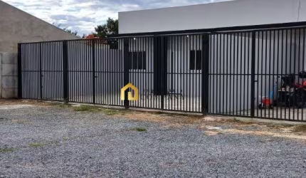 Casa Geminada localizada no bairro Vila Barão-Sorocaba-SP