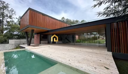 Condomínio Lago Azul - Casa no Condomínio Lago Azul