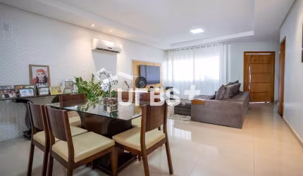 0 - Casa 3 quartos, sendo 3 suítes