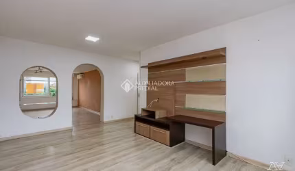 Apartamento com 4 quartos para alugar na Rua Guilherme Morsch, 233, Centro, Canoas, 183 m2 por R$ 2.700