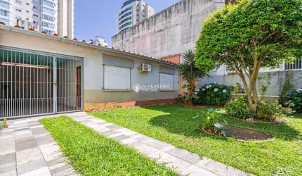 Casa comercial para alugar na Rua Doutor Barcelos, 281, Centro, Canoas, 78 m2 por R$ 2.900