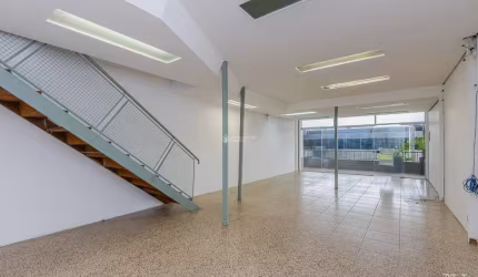 Ponto comercial para alugar na Rua Quinze de Janeiro, 481, Centro, Canoas, 71 m2 por R$ 2.000