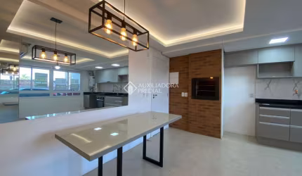 Apartamento com 2 quartos para alugar na Rua Joaquim Caetano, 660, Fátima, Canoas, 53 m2 por R$ 1.600