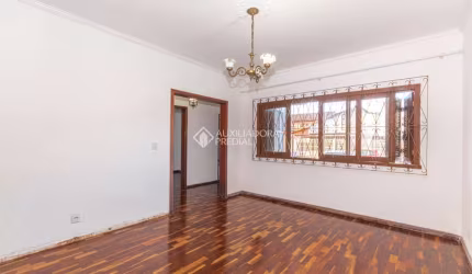 Casa com 3 quartos para alugar na Rua Doutor Tancredo Neves, 201, Fátima, Canoas, 150 m2 por R$ 3.900