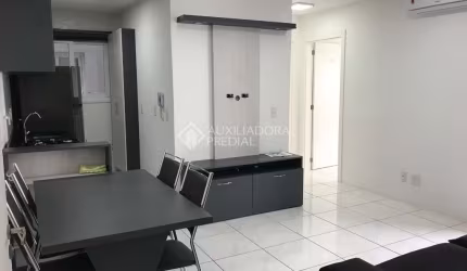 Apartamento com 2 quartos para alugar na Rua Henrique Stefani, 1001, Igara, Canoas, 52 m2 por R$ 1.450