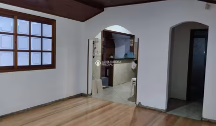 Casa com 3 quartos para alugar na Rua Adão Gonçalves, 256, Olaria, Canoas, 170 m2 por R$ 2.250