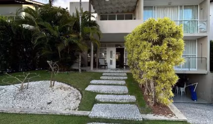 Casa com 5 Suítes no Condomínio Aldebaran Ômega – Jardim Petrópolis, com Piscina e Energia Solar