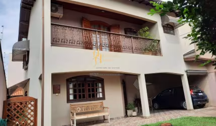 Sobrado com 3 dormitórios à venda, 196 m² por R$ 960.000,00 - Jardim São Paulo - Indaiatuba/SP