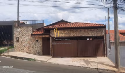 Casa com 3 dormitórios/1 suíte à venda, 150 m² por R$ 800.000,00 - Jardim Regente - Indaiatuba/SP