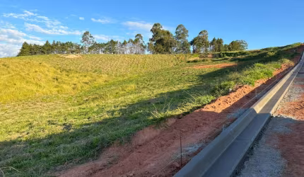 LOTES DE TERRENO EM PINHALZINHO SP.
