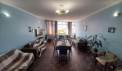 'Impecável Apartamento de 3 Quartos com Vista Deslumbrante para o Cristo Redentor'
