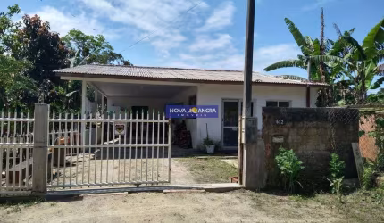Residência02 dormitórios sendo 01 suíte