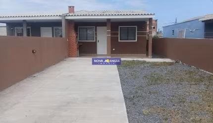 Casa 03 dormitórios á venda em Pontal do Paraná - Pr