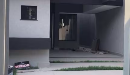 Casa para Venda em Campo Grande, Rita Vieira, 3 dormitórios, 1 suíte, 3 banheiros, 4 vagas