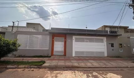 Casa para Venda em Campo Grande, Panamá, 3 dormitórios, 1 suíte, 3 banheiros