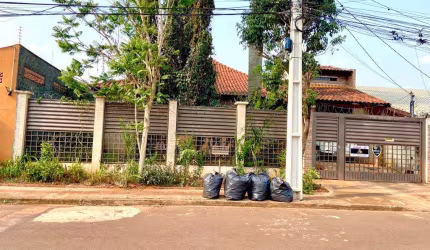 Casa para Venda em Campo Grande, Bairro Seminário, 4 dormitórios, 4 suítes, 5 banheiros, 2 vagas