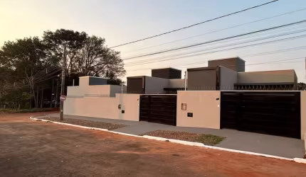 Casa para Venda em Campo Grande, Jardim Nossa Senhora do Perpétuo Socorro, 2 dormitórios, 1 suíte, 2 banheiros, 1 vaga