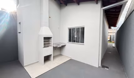 Casa para Venda em Campo Grande, Vila Nasser, 2 dormitórios, 1 suíte, 2 banheiros, 2 vagas