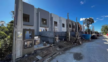 Sobrado com 2 Suítes no bairro São Pedro (Entrega Abril 2025) financia Minha Casa Minha Vida
