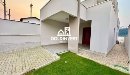 Casa moderna com 3 quartos, sendo 1 suíte, no bairro Tomaz Coelho