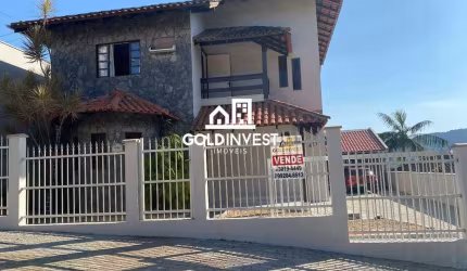 Casa alto padrão a venda no Jardim Maluche