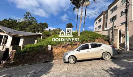 Terreno com 420,00 m² no bairro Primeiro de Maio