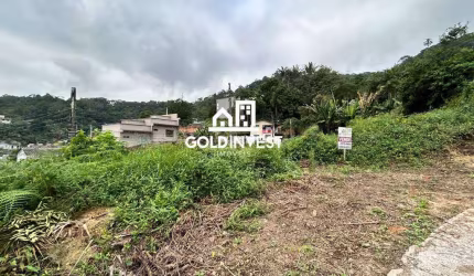 Terreno com 582,39 m² no bairro São Pedro