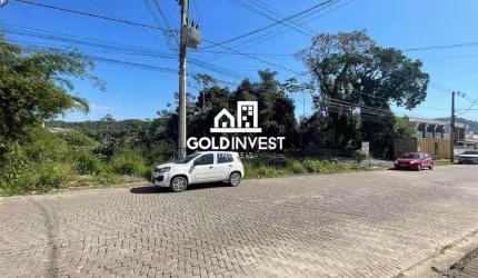 Amplo terreno em loteamento residencial a poucos minutos do centro de Brusque!