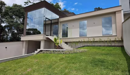 Casa com 5 quartos a venda no Loteamento Tulipas no Bairro Primeiro de Maio
