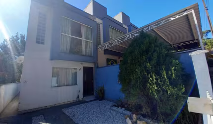 Casa com 2 quartos mobiliada no bairro Cedrinho