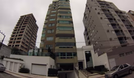 Apartamento à venda, 3 quartos, 3 suítes, 2 vagas, Centro - Brusque/SC