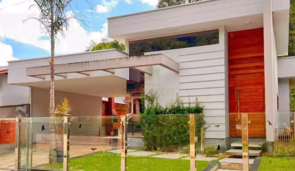 Casa com 3 quartos sendo 1 suíte no bairro Rio Branco