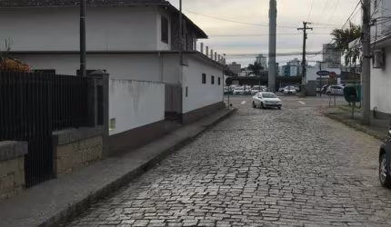 Casa à venda, 2 quartos, 2 vagas, Centro II - Brusque/SC