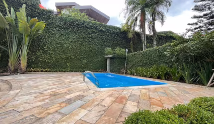 Casa à venda, 4 quartos, 1 suíte, 3 vagas, Jardim Maluche - Brusque/SC